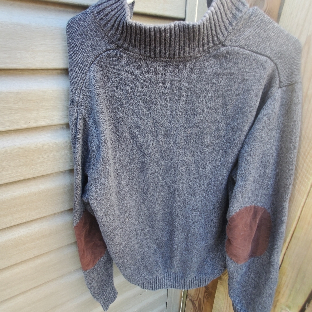 Chaps 3 Button Sweater with Corduroy Elbow Patches Men's Size XL EUC - Picture 2 of 9